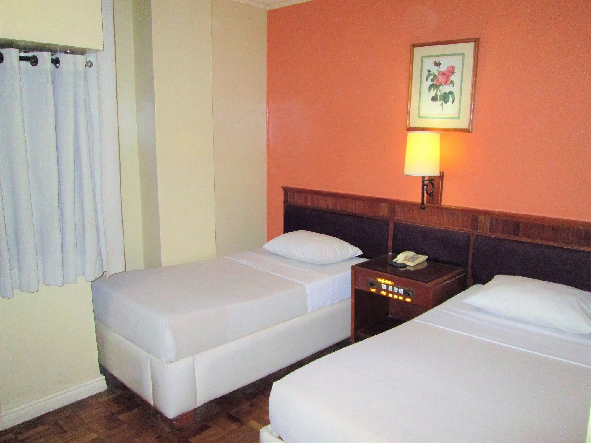 Grand City Hotel Inc. Кагаян де Оро Екстериор снимка
